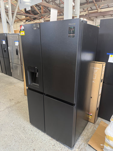 Factory second/Carton damaged Hisense 632 L Side-by-Side Refrigerator – Black Steel (HRSBS632BW)